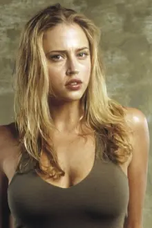 Estella Warren como: Arrianne