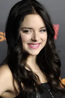 Madison Davenport como: Summer