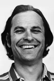 Rip Torn como: Noel Lord