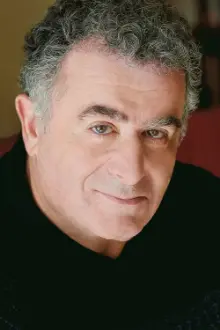 Saul Rubinek como: Gouzenko