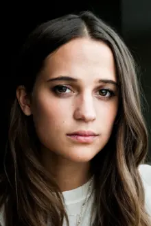 Alicia Vikander como: 