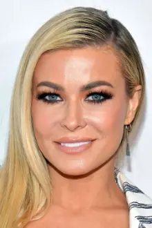 Carmen Electra como: Self - Hostess