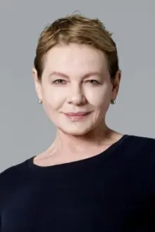 Dianne Wiest como: Lucinda