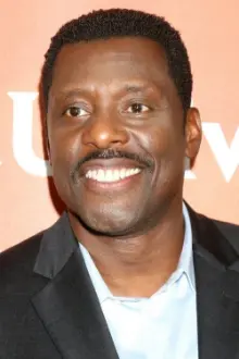 Eamonn Walker como: Darnell Gray Jr.