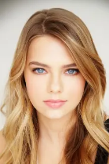 Indiana Evans como: Abbie Oakley