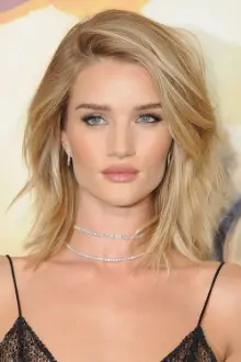 Rosie Huntington-Whiteley como: Rosie