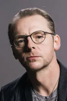 Simon Pegg como: Meredith Houseman