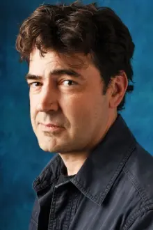 Ron Livingston como: Derek