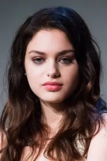 Odeya Rush como: Rose