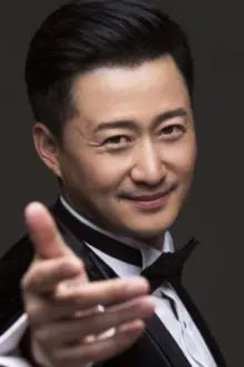 Wu Jing como: Lok Tin Hung