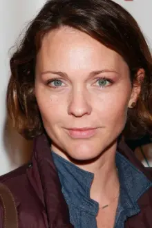 Kelli Williams como: Natalie Durant