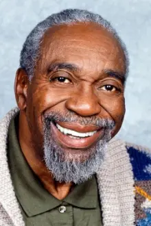 Bill Cobbs como: Old man