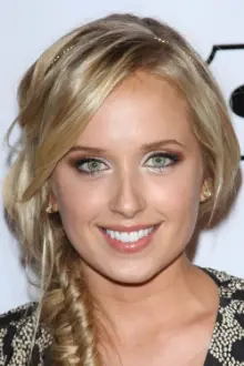 Megan Park como: Gretchen