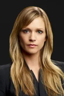 A.J. Cook como: Nida