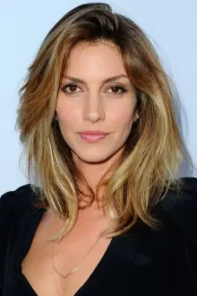 Dawn Olivieri como: Jeannie Deline