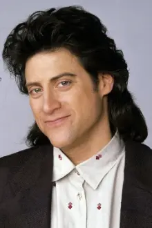 Richard Lewis como: 