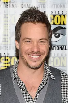 Michael Raymond-James como: Ronnie