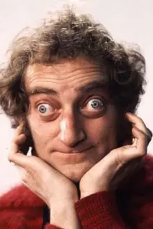 Marty Feldman como: Bill