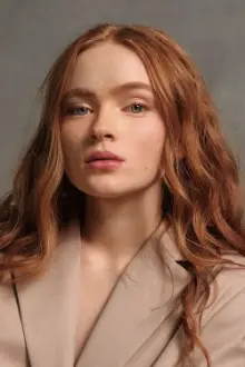 Sadie Sink como: Mazzy