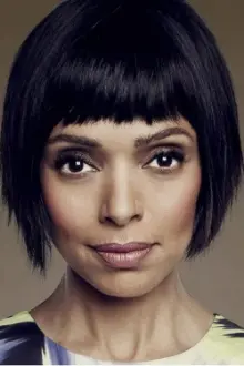 Tamara Taylor como: Deloris Allen