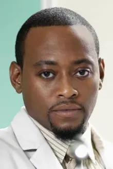 Omar Epps como: J.B.