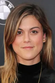 Lindsey Shaw como: Claire Tolchuck