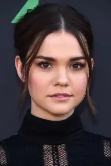 Maia Mitchell como: Angela