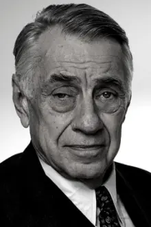 Philip Baker Hall como: Frank Perkins