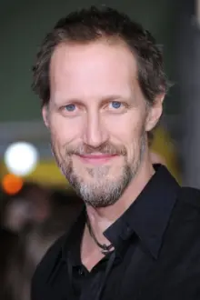 Christopher Heyerdahl como: Dr. Jacob Mortas