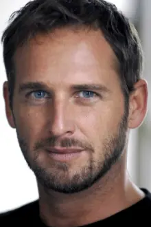 Josh Lucas como: Dylan Johns