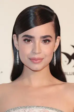 Sofia Carson