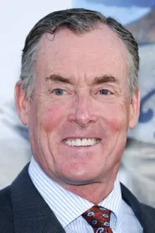 John C. McGinley como: Max Carr