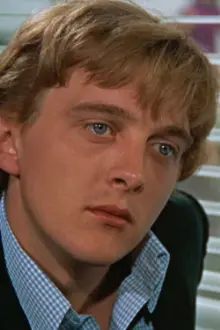 David Hemmings como: Nick Rast