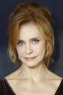 Swoosie Kurtz como: Effie Conklin