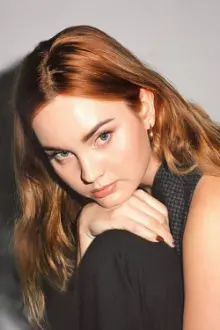 Liana Liberato como: Emily