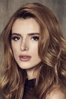 Bella Thorne como: Ela mesma