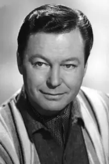 DeForest Kelley como: Elliott Webster