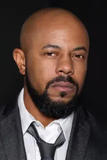 Rockmond Dunbar como: Chris Bennett