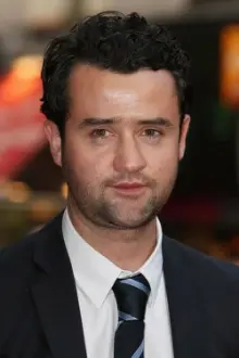 Daniel Mays como: Bill