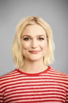 Alison Sudol como: Queenie Goldstein