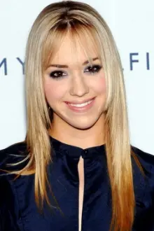 Andrea Bowen como: Jennifer Phillips