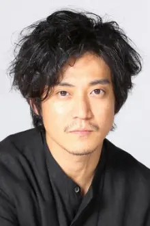 Shun Oguri como: Kazuya Omori