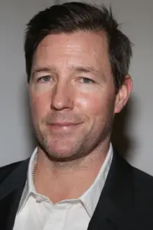 Edward Burns como: Mickey Fitzpatrick