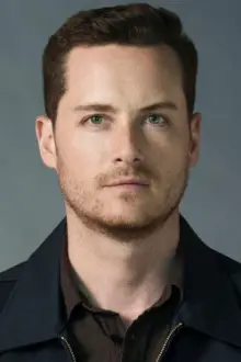 Jesse Lee Soffer como: Boy