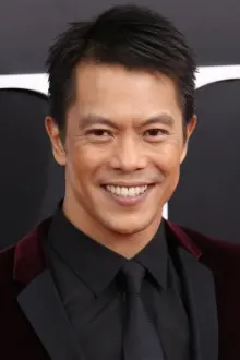 Byron Mann como: Michael Fu