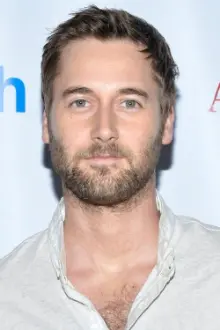 Ryan Eggold como: Ted