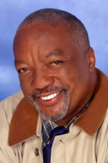 Paul Winfield como: Cy