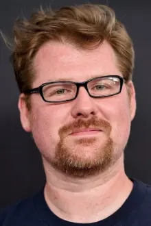 Justin Roiland como: Travel Agent