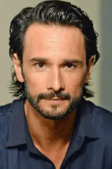 Rodrigo Santoro como: Marcos