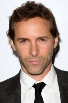 Alessandro Nivola como: Ethan Brand